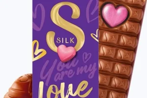 CADBURY DAIRY MILK SILK HEART & BLUSH SPECIAL PULL EDITION 250 G